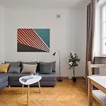 Urbannestgroup - Old Town - Stare Miasto - Celna 2